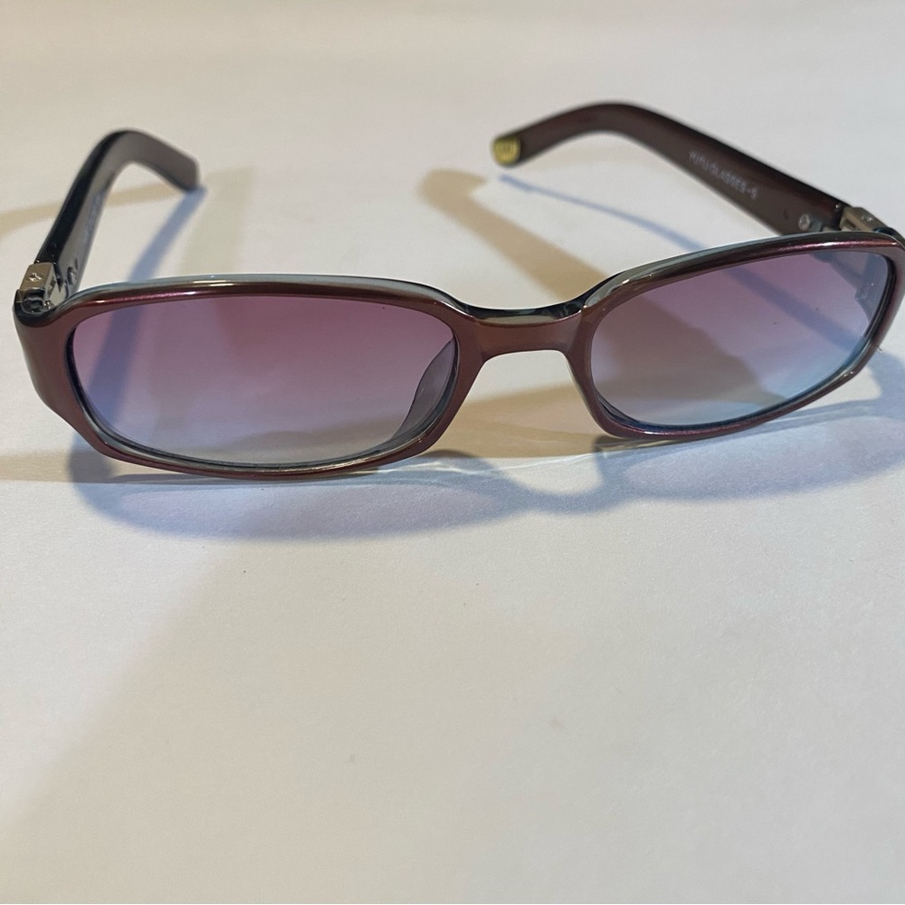 Purple plastic rectangular sunglasses w purple lenses H 1 3/8”x W 2” NWT